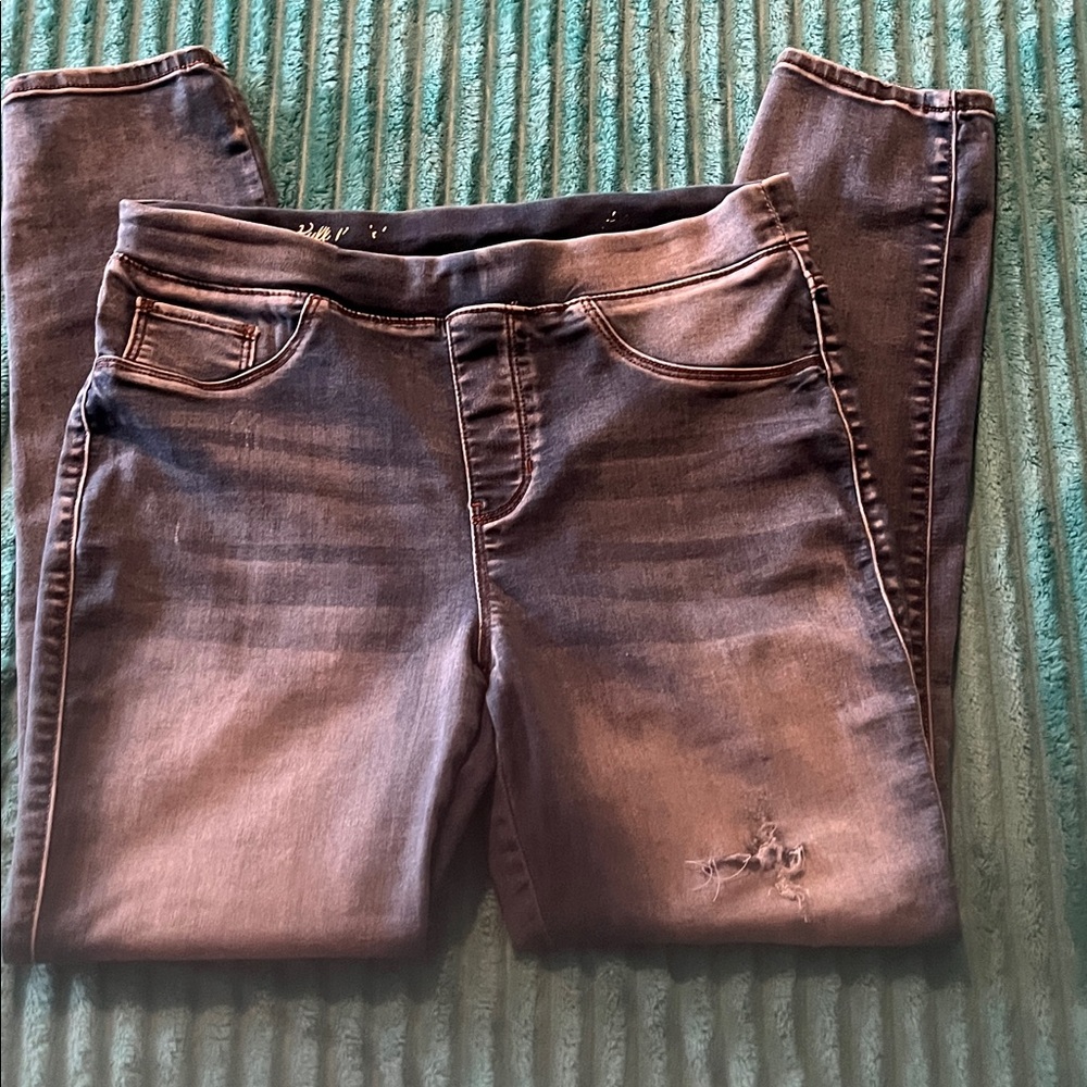 Women's Distressed Skinny Jeans